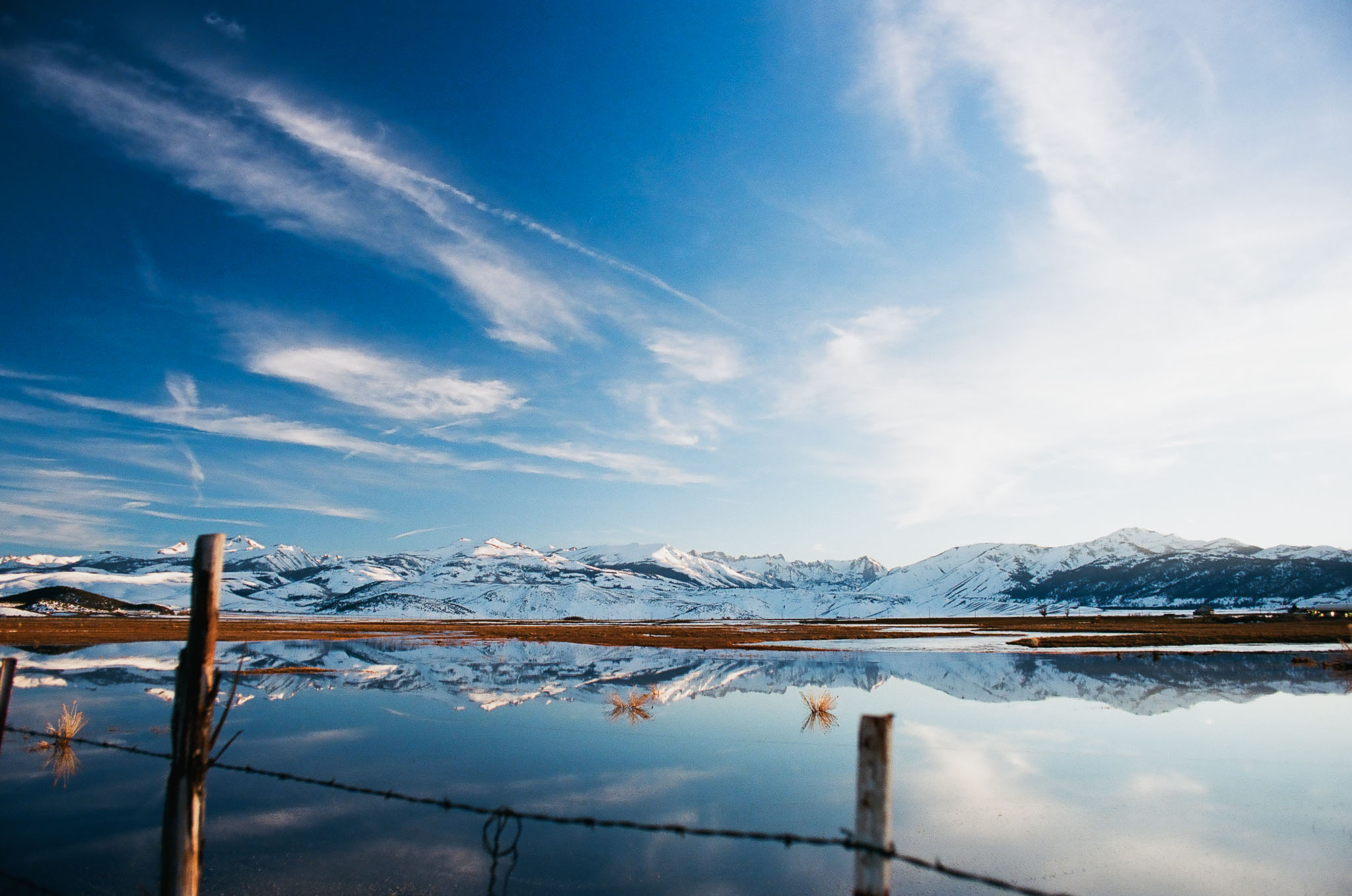 mono-lake-with-fence-print